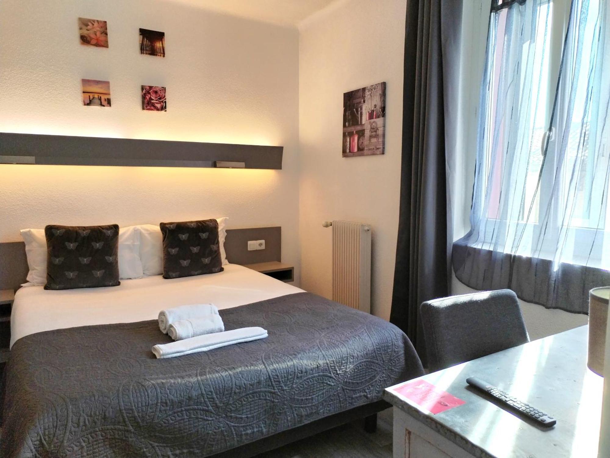 Hotel La Bastide D'Entraigues Экстерьер фото
