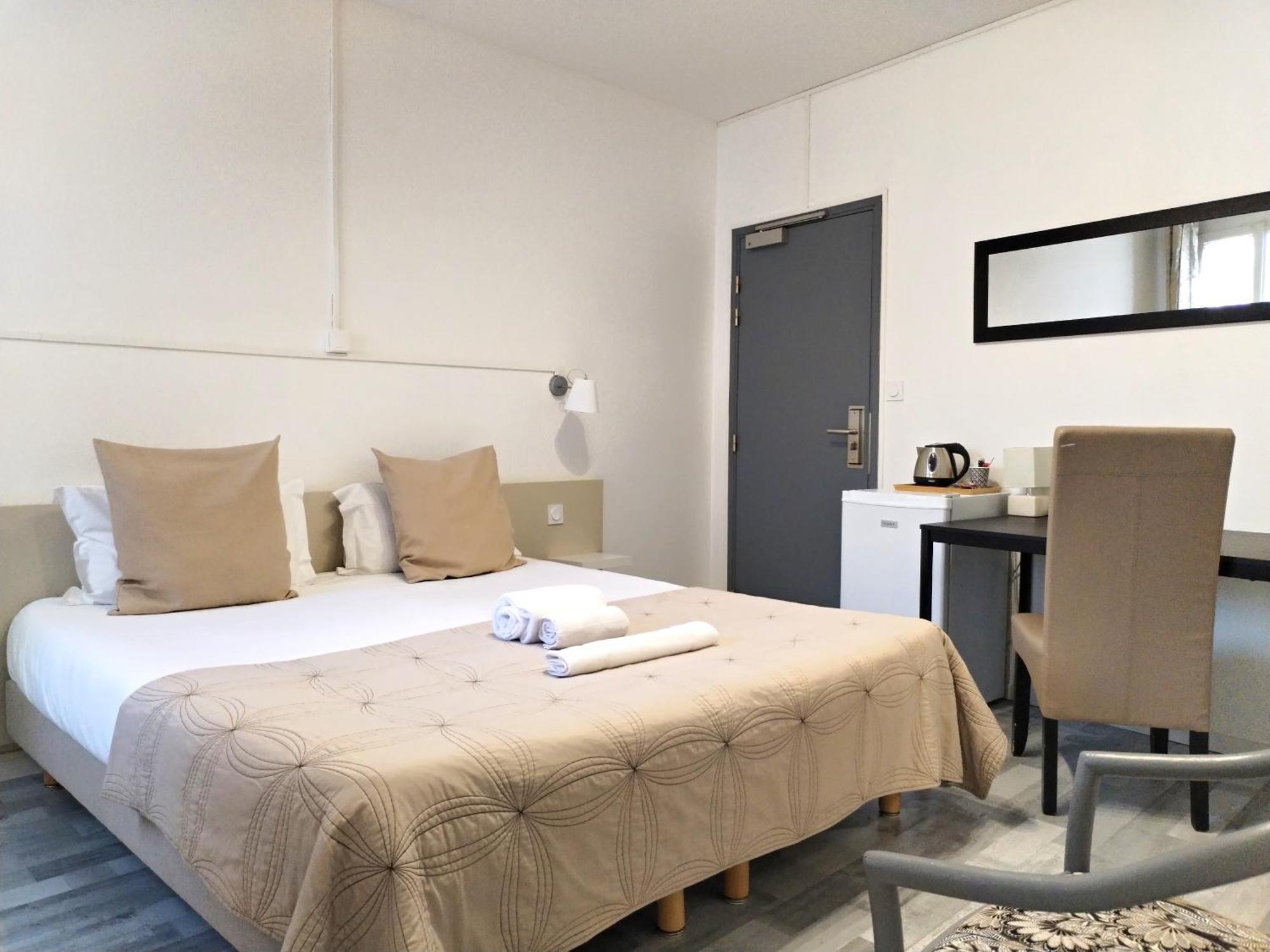 Hotel La Bastide D'Entraigues Экстерьер фото
