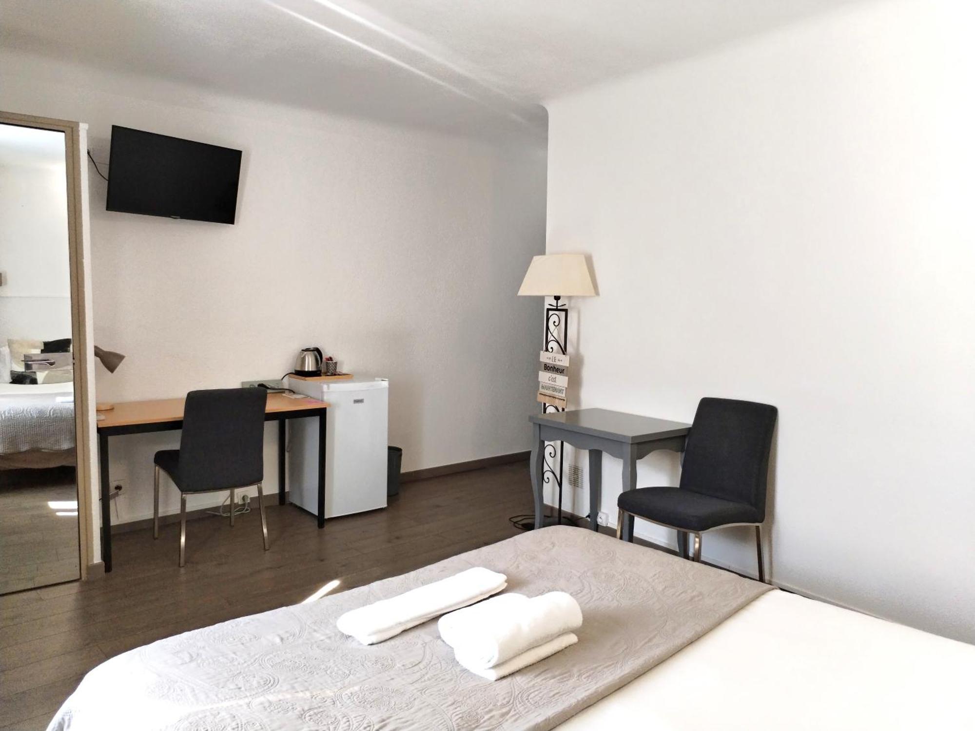 Hotel La Bastide D'Entraigues Экстерьер фото