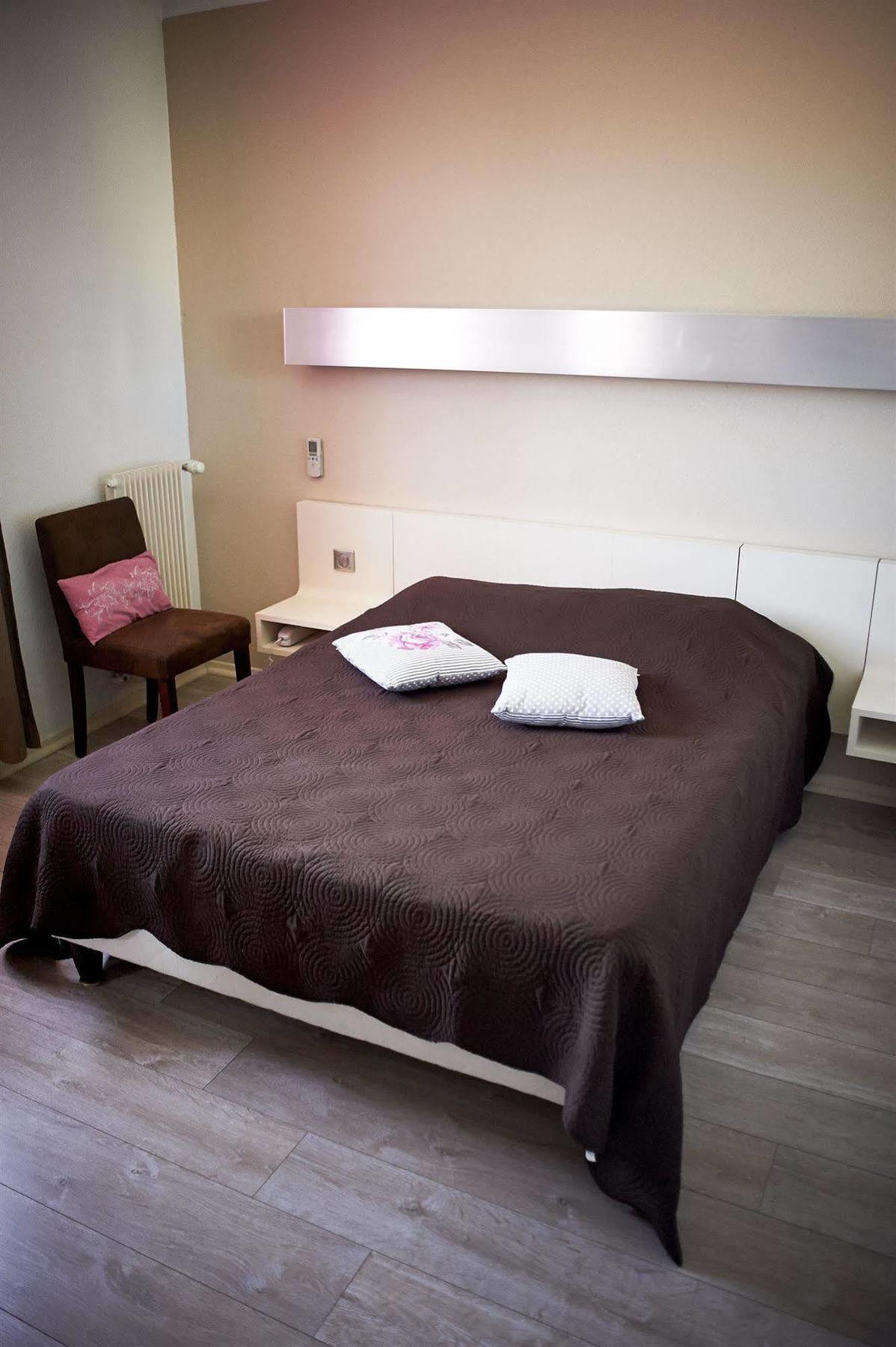 Hotel La Bastide D'Entraigues Экстерьер фото