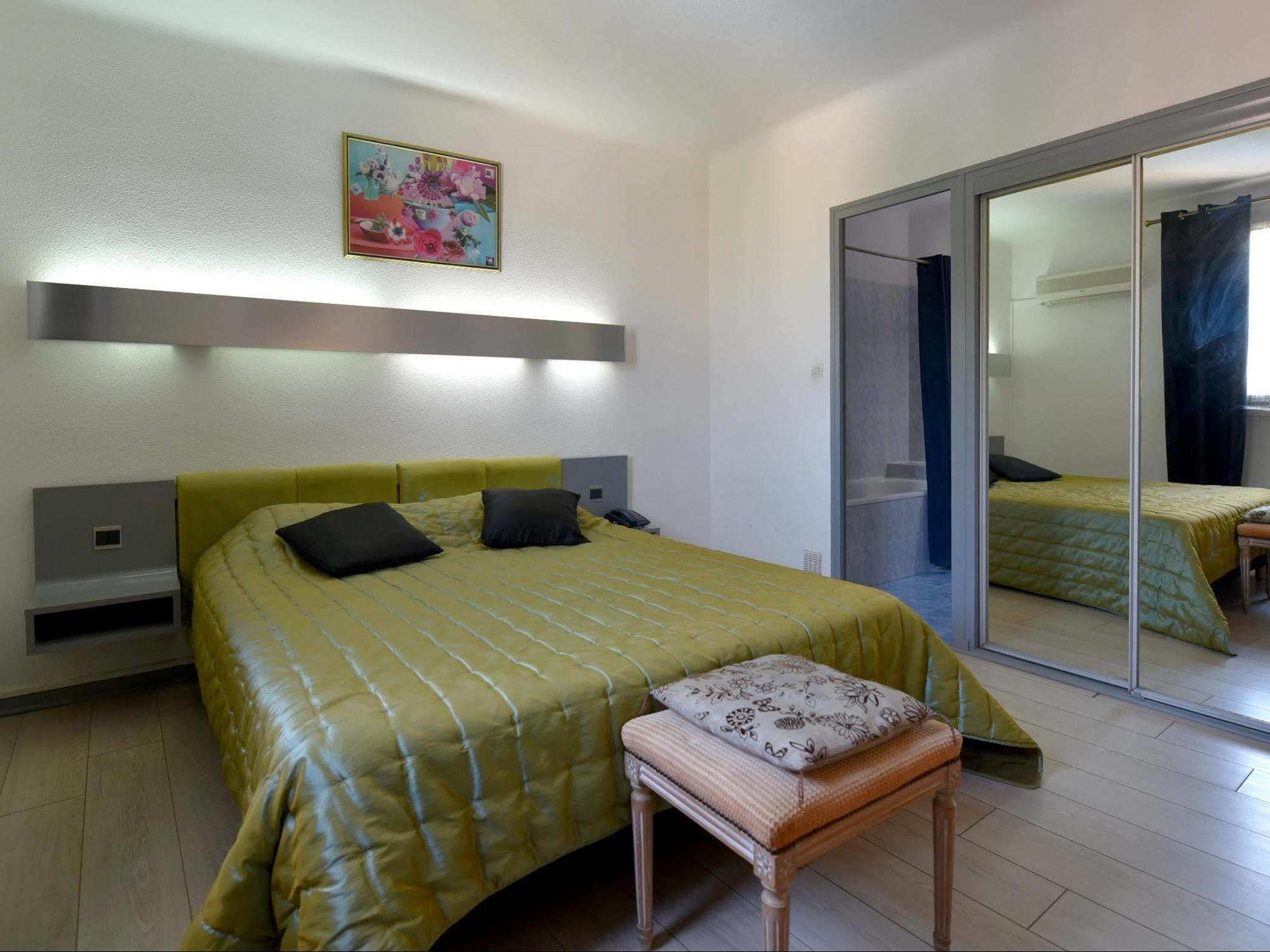 Hotel La Bastide D'Entraigues Экстерьер фото